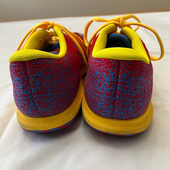 Men’s New Balance 996 x4.5. These shoes are in Like New Condition. - Picture 2 of 6